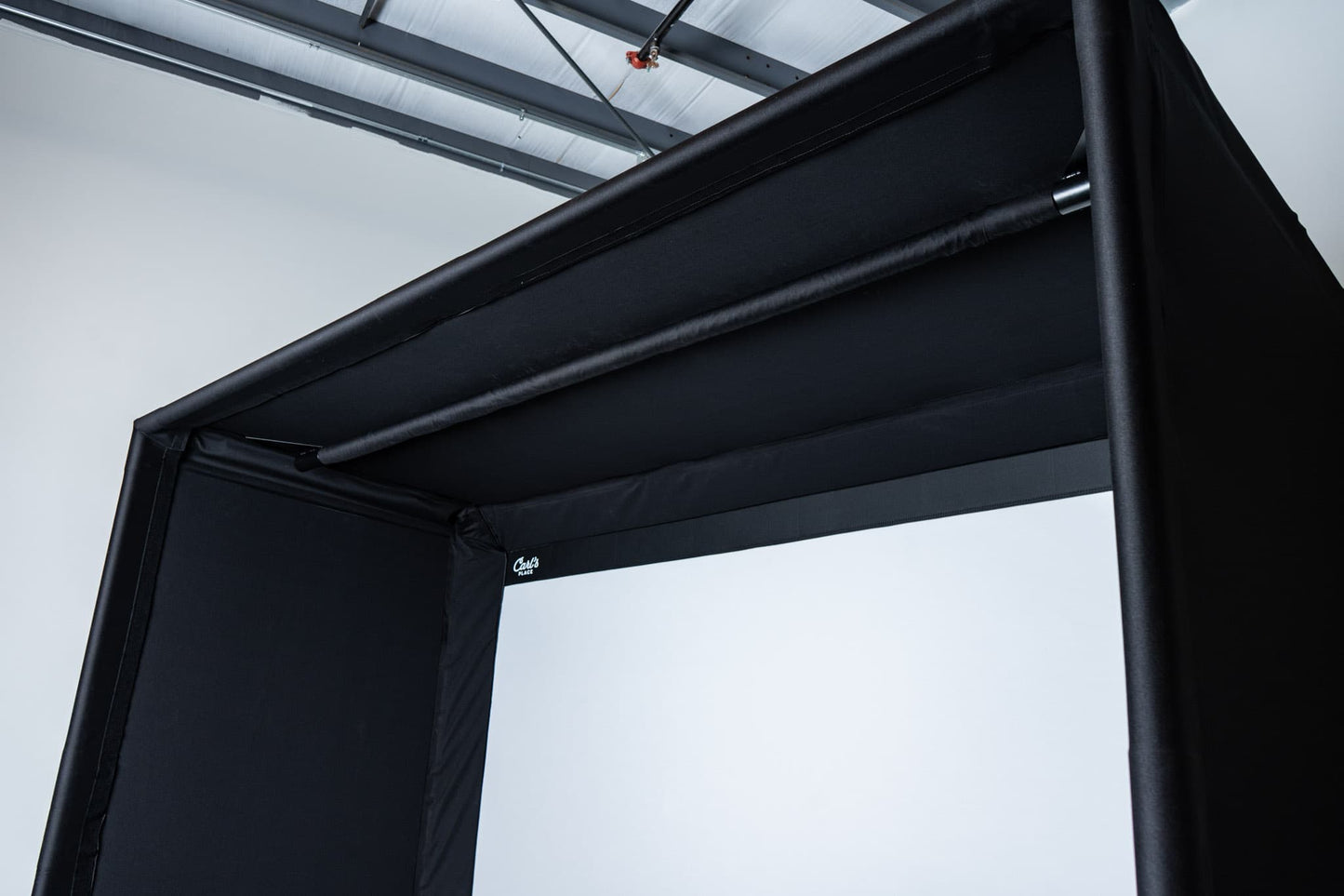 Carl's Place Pro Enclosure Movable Ceiling Crossbar Carl's Place